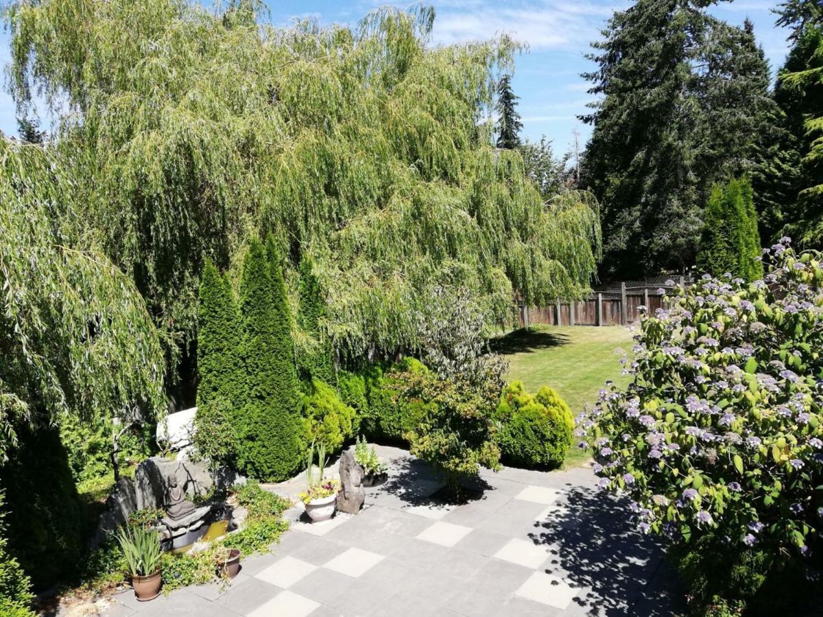 Hotel White Rock Pacific Surrey Exteriér fotografie